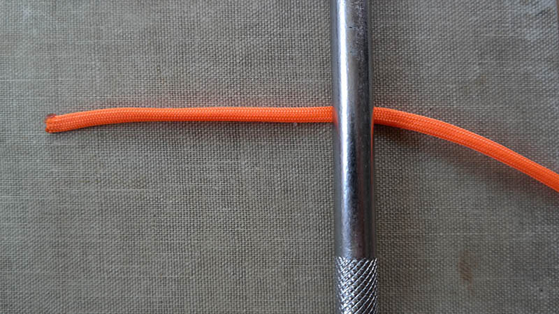 Illustration for article titled Knot Tying Process Images